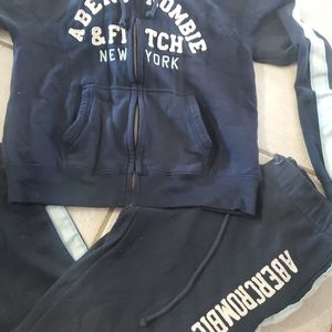 Abercrombie Sweatsuit small/medium ladies